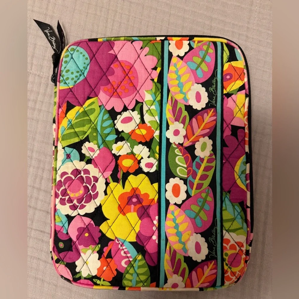 Vera Bradley Multicolor Floral Quilted Sleeve